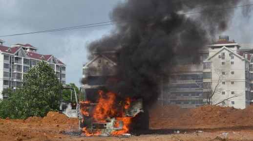 安全第一條,且看電網(wǎng)高壓警示器 安全第一條,且看電網(wǎng)高壓警示器
