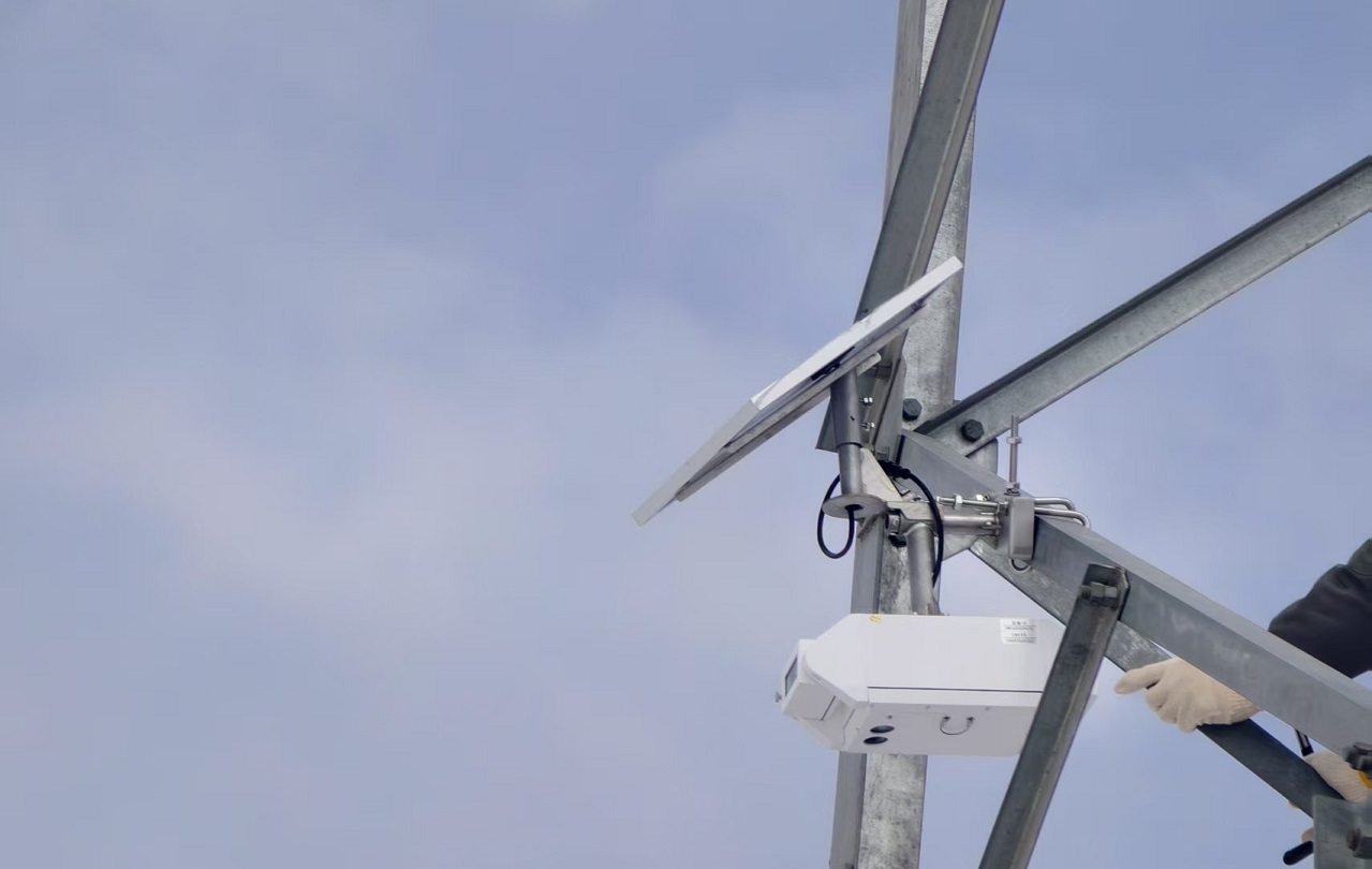 特力康桿塔多目云臺(tái)視頻裝置 特力康桿塔多目云臺(tái)視頻裝置